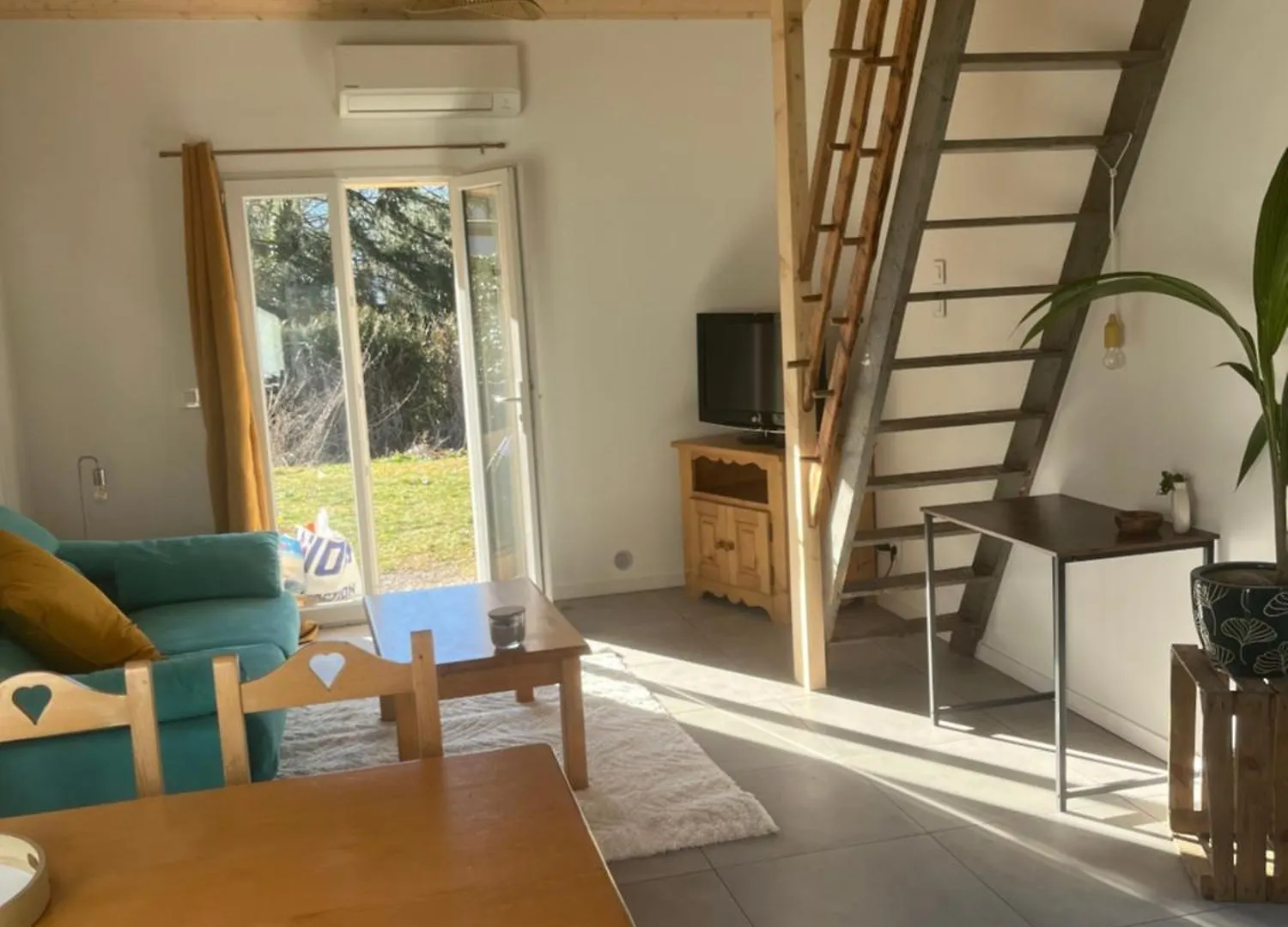 Holiday home Charmant Logis Entre Lac Et Montagnes Doussard